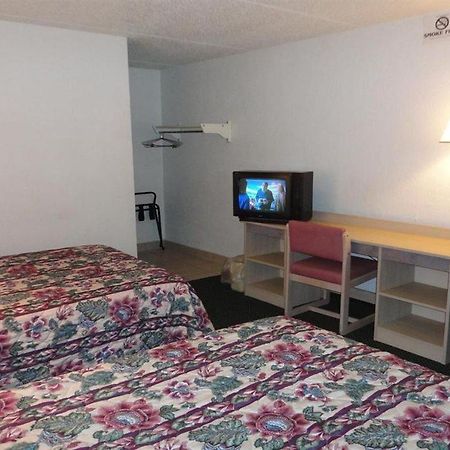 Americas Best Value Inn Battle Creek Quarto foto